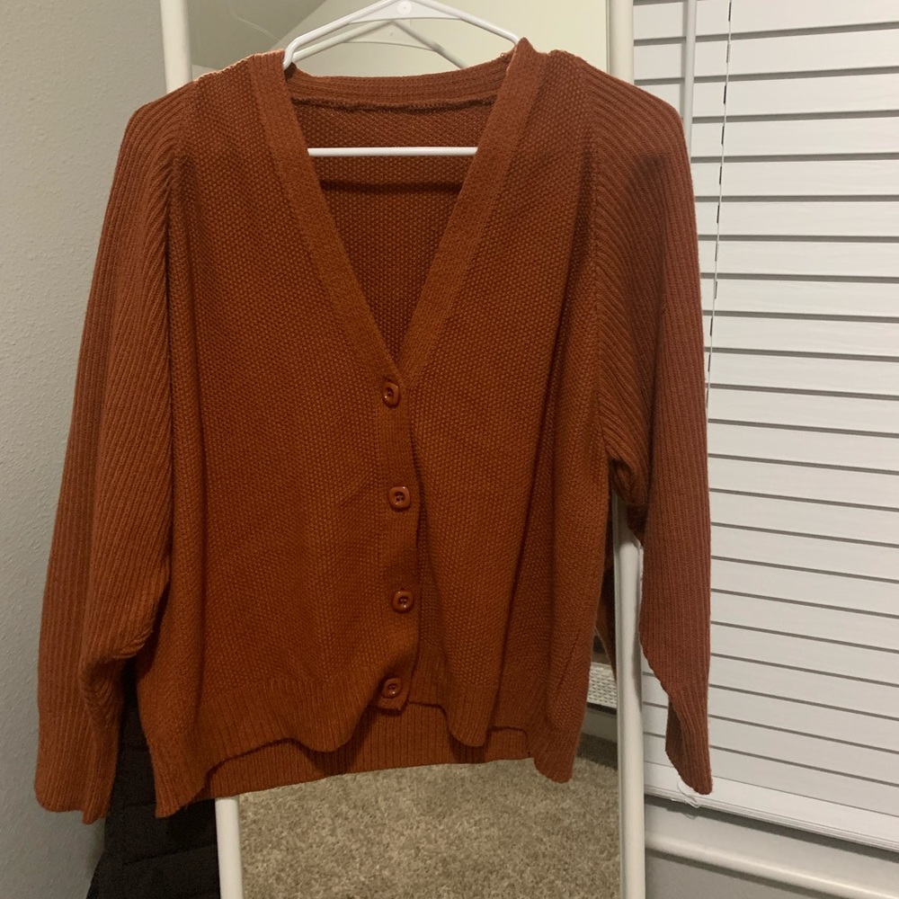 BUTTON UP CARDIGAN